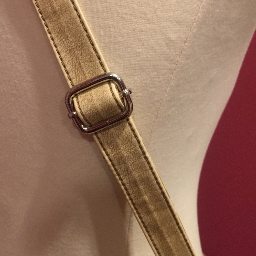 Purse - Picture 3 of 4